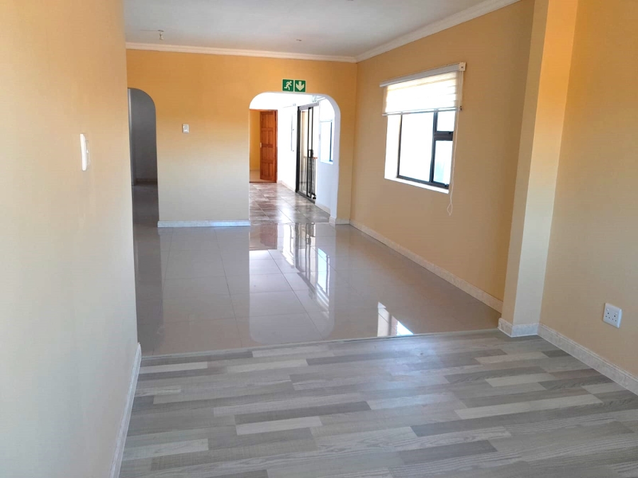 To Let 4 Bedroom Property for Rent in Vanes Estate Eastern Cape